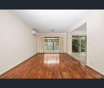 2/1379 Centre Road, Clayton, Vic 3168 - Photo 1