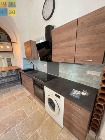 Location Appartement 3 pièces Meublé 73m² CADENET 84160 - Photo 5