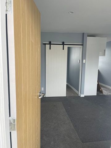 Charming 2BR Unit in Vibrant Rotorua - Photo 4