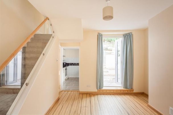 Hungerford Road, Bath, Avon, BA1 - Photo 1