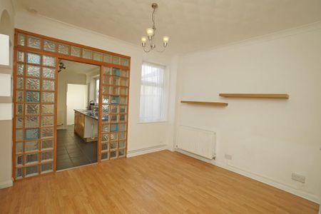 2 bedroom terraced house to rent - Photo 5