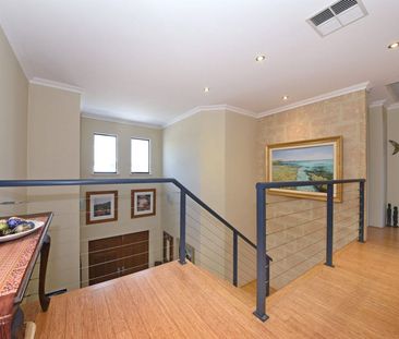 Luxurious Coastal Living – Dual Living&comma; Sea Views & Resort-St... - Photo 1