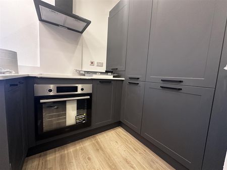 Ninian Road, Cardiff - Photo 4