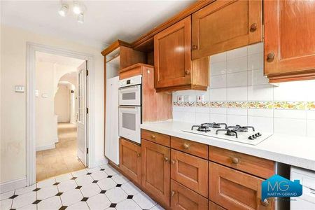 Riverside Gardens, London, N3 - Photo 4