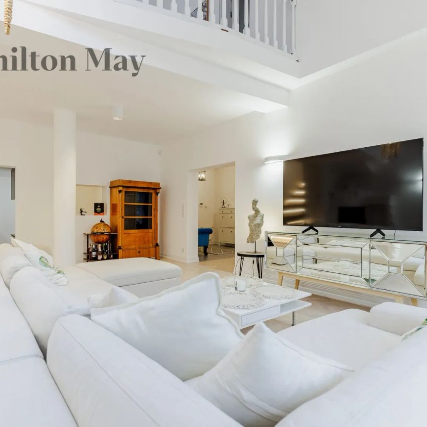 Majestatyczny dworek o powierzchni mieszkalnej 330 m2 posadowiony na działce o powierzchni 1800 m2 w Zalesiu Górnym - Photo 1