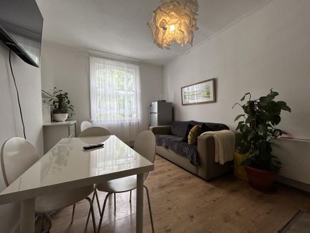 5 bedroom apartment to rent - Photo 3