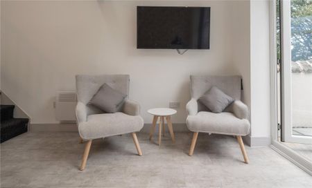 5 bedroom terraced house to rent - Photo 2