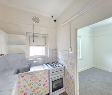 Walking Distance to Burwood Station - Photo 3