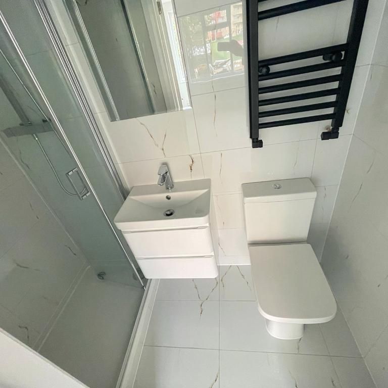 1 bedroom semi-detached house to rent - Photo 1