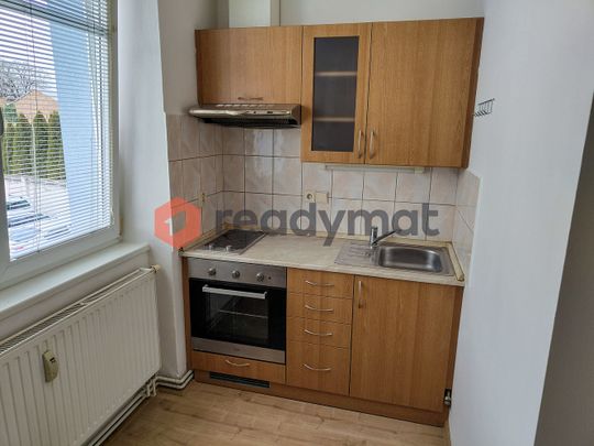 Pronájem bytu 1+1 37 m² - Photo 1