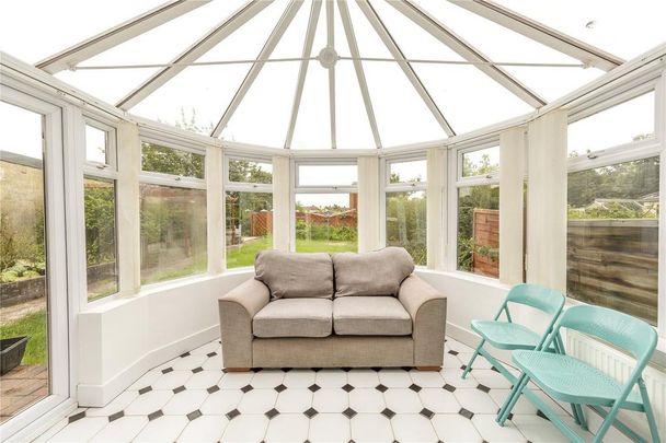 6 bedroom semi-detached house to rent - Photo 1