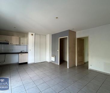 Location Appartement 2 pièces 42m² LEZIGNAN CORBIERES 11200 - Photo 2