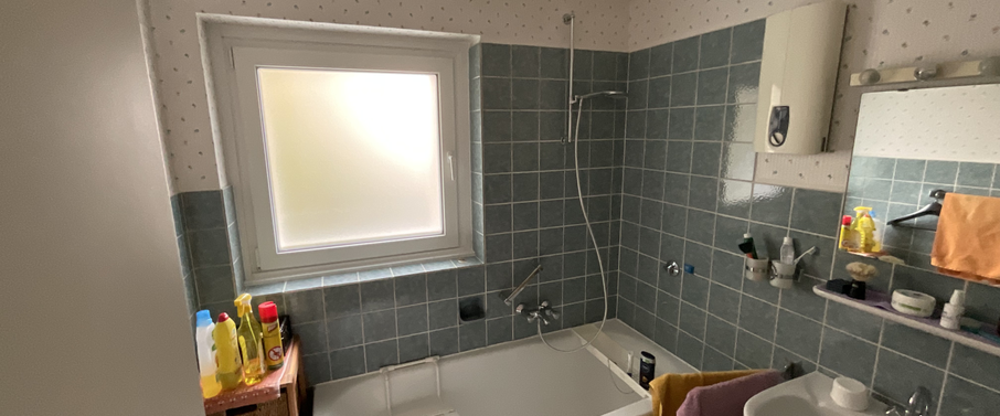 Ihr neues Zuhause! gut geschnittenen 3-Zimmer-Wohnung mit Balkon in MG Bonnenbroich - Geneicken - Photo 1