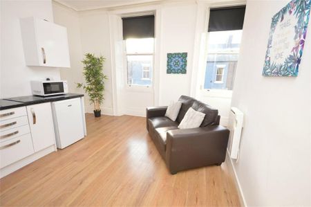 1 bedroom apartment to rent - Photo 3