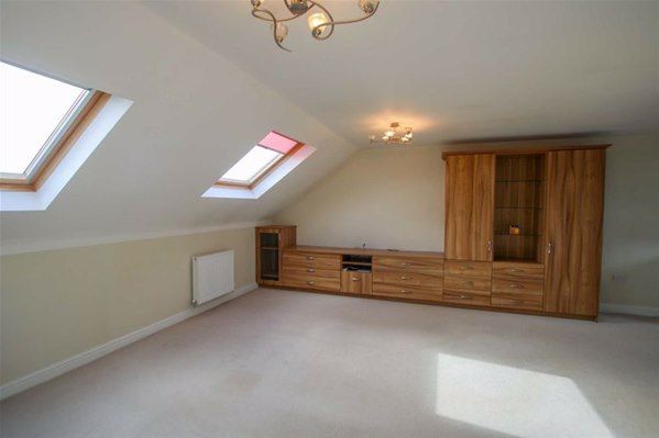 Fernbeck Close, Farnworth, Bolton - Photo 1