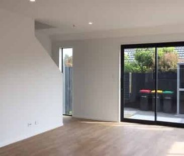 Two Bedroom On Waimairi Road! - Photo 3