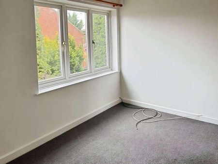 Knowles Close, Rushden, NN10 - Photo 5