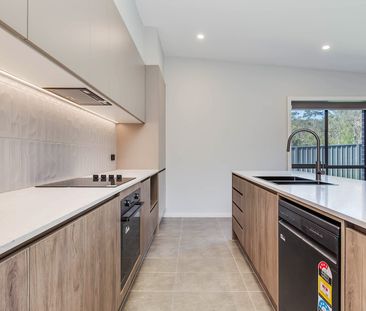 Brand New 4 Bedroom Duplex in Prime Wadalba Location - Photo 5