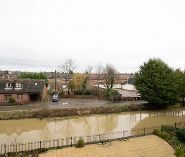 2 bedroom apartment to let - Photo 3