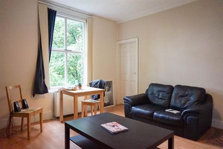 Flat 4, 15 Richmond Road, Hyde Park, Leeds, LS6 1BX - Photo 2