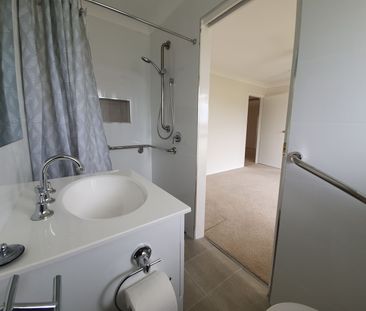Peaceful Living in a Prime Taree West Location - Photo 5
