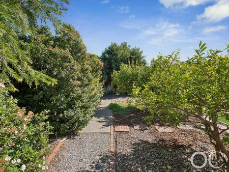 Open the Door to Spacious Family Living in a Prime Coastal Pocket - Photo 4