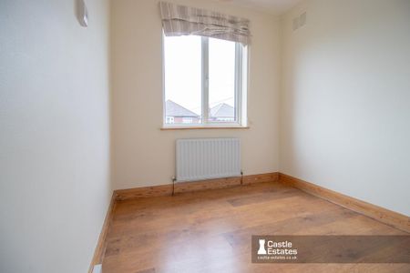 3 bedroom detached house to rent - Photo 3