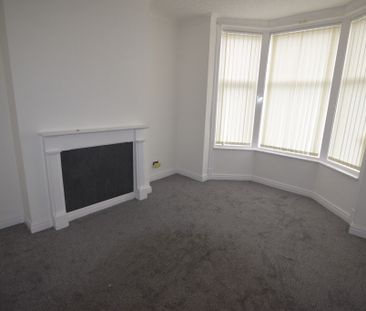 To Let 1 Bed Ground Floor Flat - Photo 2