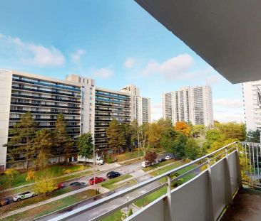 45 Oakmount Rd — Large 1 Bedroom Apartment - Photo 3