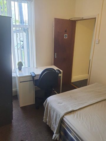 Room in a Shared House, Kings Road, B23 - Photo 2