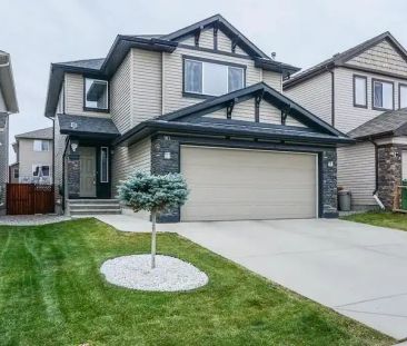 Beautiful House in Evergreen Community - Immediately available | 182 Everglen Crescent Southwest, Calgary - Photo 1