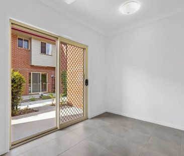 “PERFECT FOR STUDENTS!” - Photo 5