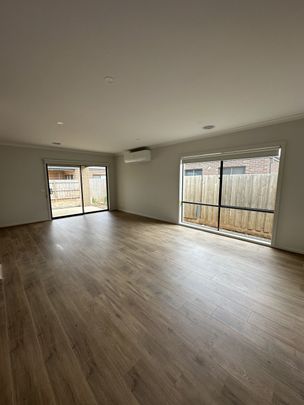 For private inspections please contact catie@sweeneyea.com.au. - Photo 1