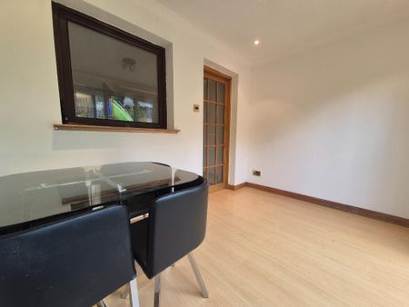 2 bedroom terraced house to rent - Photo 3