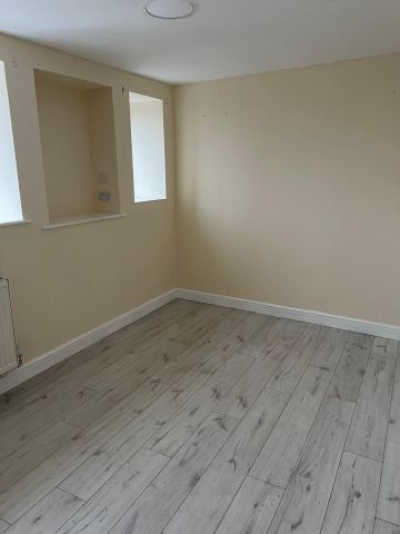 Abersychan - Photo 2