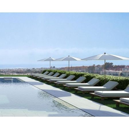 3 bedroom luxury penthouse for rent in Nueva Andalucia, Spain - Photo 4