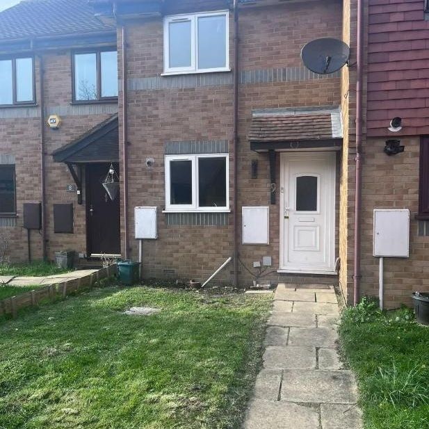 Willenhall Drive, Hayes, Middlesex, UB3 2UT - Photo 2