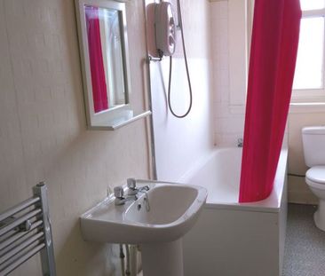 Dundee, Dundee - Photo 4