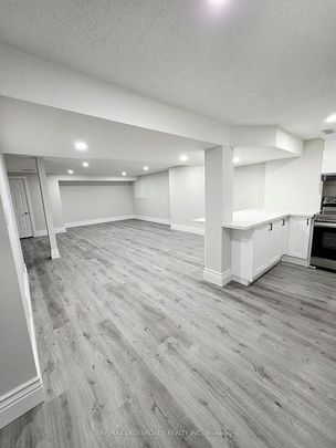 For Lease - 50 Grandlea Crescent, Markham, Ontario - Photo 1