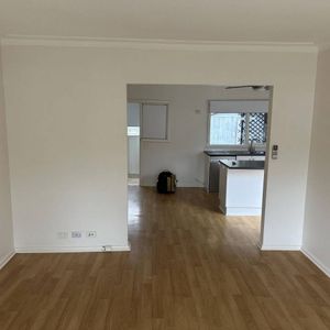 Pet & Family Focus - Photo 3