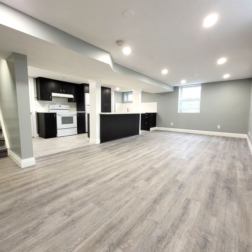 For Lease - 76 Glenview Avenue Unit# Lower, Cambridge, Ontario - Photo 1
