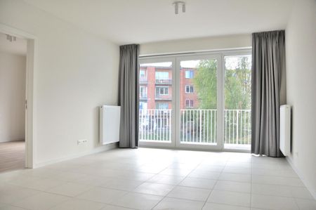 Recent en instapklaar appartement met ruim terras en garage - Photo 2