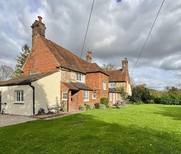 4 bedroom semi-detached house to rent - Photo 5