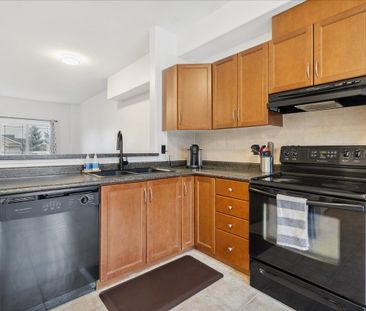 For Lease - 65 Willow Lane, Grimsby, Ontario - Photo 1