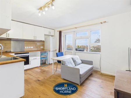 Charter Avenue, Canley, Coventry - Photo 2