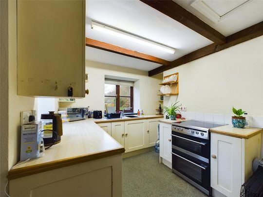1 bedroom parking to rent - Photo 1