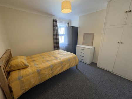 1 bedroom house of multiple occupation to rent - Photo 2