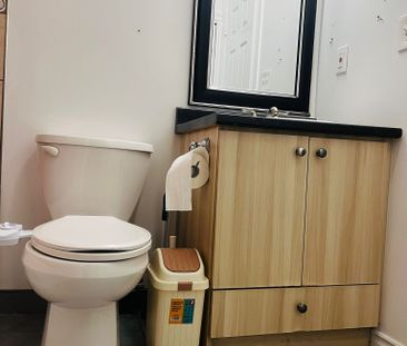 For Lease - 100 Sutherland Avenue, Brampton, Ontario - Photo 4