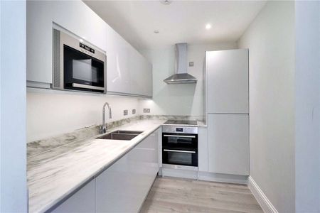 A lovely two bedroom semi-detached cottage located down a sought after road in a central Tunbridge Wells location - Photo 5