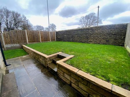 3 bedroom semi-detached house to rent - Photo 2